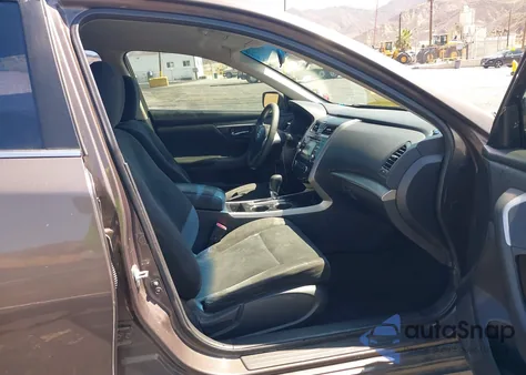 2015 Nissan Altima 2.5 S from USA, damaged, VIN 1N4AL3AP8FC116794